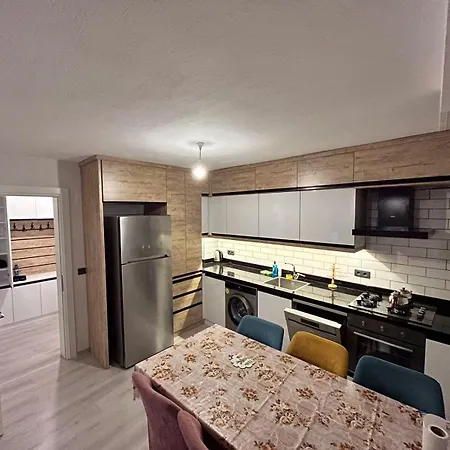 Kirevi - Airport 度假居